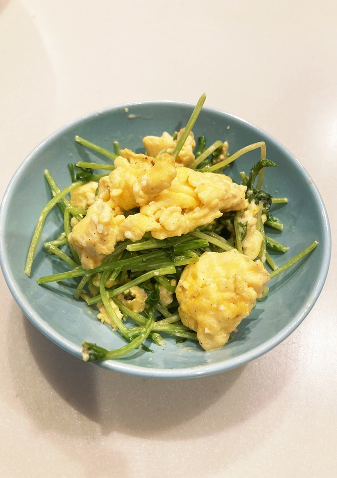 超簡単！豆苗と卵のにんにくマヨ炒め-レシピのメイン写真