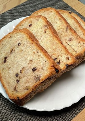 全粒粉パンにくるみとギリシャレーズン-レシピのメイン写真
