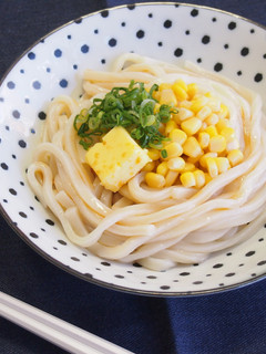 【だししょうゆ】コーンバターうどん-レシピのメイン写真