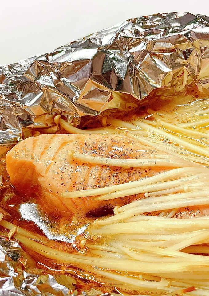 15分で！鮭とえのきのホイル焼き-レシピのメイン写真