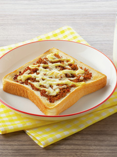 簡単!朝ご飯にイシイのとりそぼろトースト-レシピのメイン写真