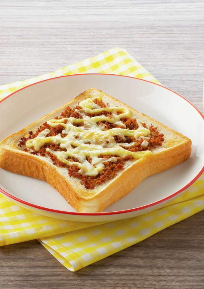簡単！朝ご飯にイシイのとりそぼろトースト-レシピのメイン写真