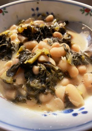 カーボロネロと白いんけん豆の食べるスープ-レシピのメイン写真