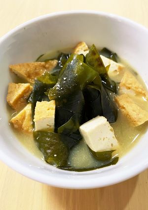 生ワカメの味噌汁(水溶性食物繊維)-レシピのメイン写真