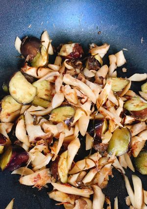 簡単！ナスとエリンギの塩昆布炒め☾-レシピのメイン写真