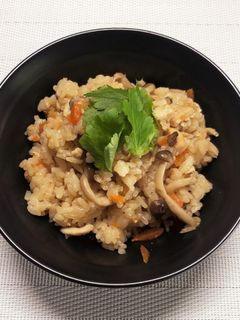 きのこと鶏肉の炊き込みご飯-レシピのメイン写真