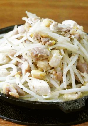 親鳥ともやしの鶏油炒め-レシピのメイン写真