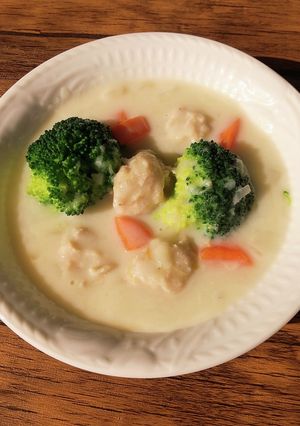 我が家の定番☆鶏肉団子のクリームシチュー-レシピのメイン写真