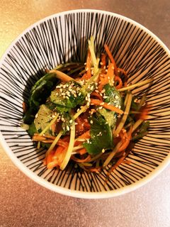 三つ葉とにんじん中華風和え物-レシピのメイン写真