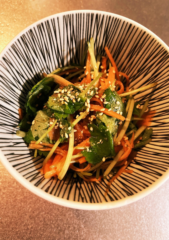 三つ葉とにんじん中華風和え物-レシピのメイン写真