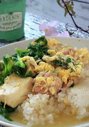 わさび菜入り♪春色親子丼-レシピのメイン写真