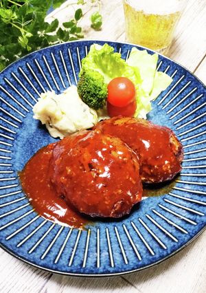 肉汁ジューシー　柔らか絶品ハンバーグ-レシピのメイン写真