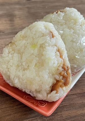生姜焼きガーリックバターライスおにぎり-レシピのメイン写真