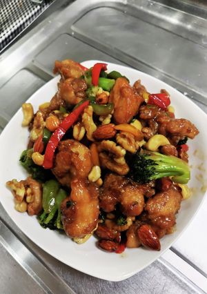 鶏もも肉とミックスナッツの甘酢かけ-レシピのメイン写真