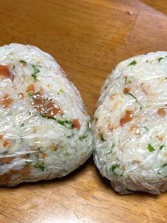 梅と大葉おにぎり-レシピのメイン写真