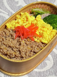 お弁当に♪しっとりそぼろ丼-レシピのメイン写真
