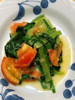 ほうれん草小松菜トマトオクラのチーズ炒め-レシピのメイン写真