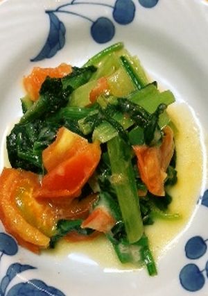 ほうれん草小松菜トマトオクラのチーズ炒め-レシピのメイン写真