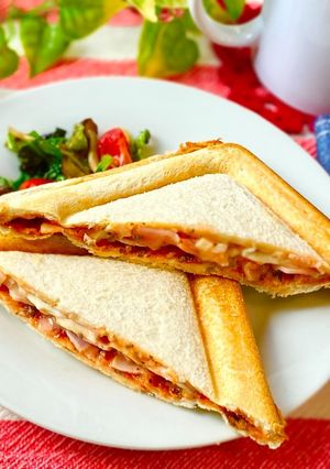 簡単マルゲリータ風☆ホットサンド-レシピのメイン写真