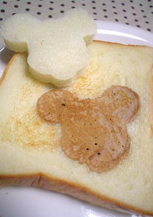 フライパンでかわいいミッキートースト-レシピのメイン写真
