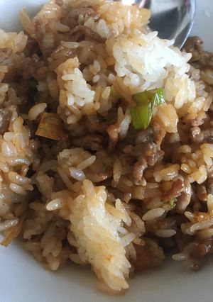 焼肉のタレで豚ひき肉とネギのチャーハン-レシピのメイン写真