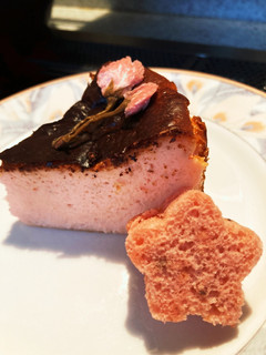 春色 桜のバスクチーケーキ-レシピのメイン写真