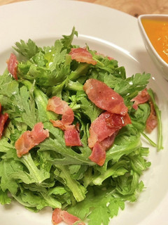 春菊のサラダ~にんじんドレッシング~-レシピのメイン写真