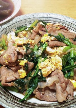 春菊と豚肉の炒め物-レシピのメイン写真