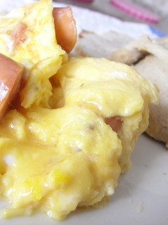 朝ご飯にどうぞ♪ふわふわ卵♪-レシピのメイン写真