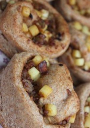 チーズとごぼうと黒米の小麦ふすまパン-レシピのメイン写真