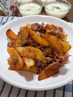 冷凍ポテトとゴロっと挽肉の焼肉のたれ炒め-レシピのメイン写真