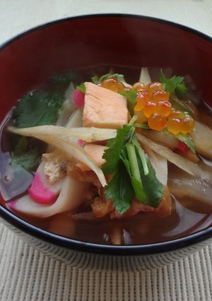 しょうゆベースの雑煮-レシピのメイン写真