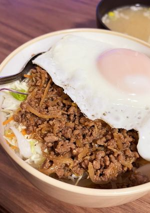 ワンパンで簡単ソースそぼろ丼-レシピのメイン写真