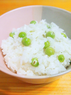 彩り綺麗♪豆ごはん-レシピのメイン写真