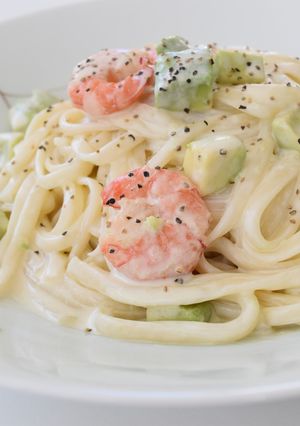 エビとアボカドの冷製クリーミーうどん-レシピのメイン写真