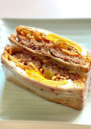 ナポリタン、ハンバーグ、卵のホットサンド-レシピのメイン写真