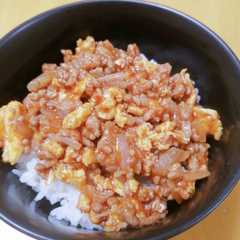 合挽きミンチ丼☆丸めないハンバーグ丼ぶり-レシピのメイン写真