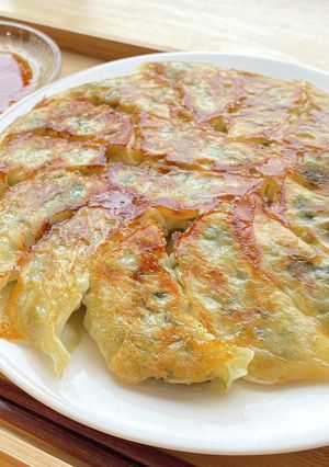 春キャベツでヘルシーに！野菜ギョーザ-レシピのメイン写真