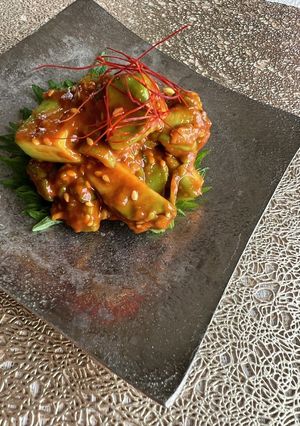 お酒もご飯もいけちゃうアボカドヤンニョム-レシピのメイン写真