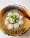 姜葱醬で♪鶏だんごと冷凍里芋の中華煮
