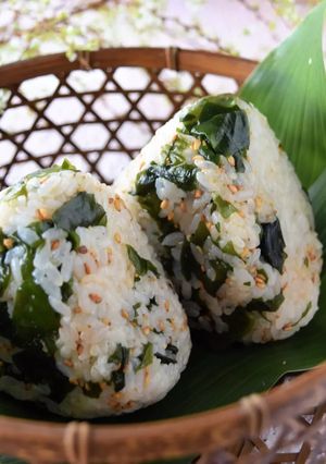 だし醤油とごま油で味付け!わかめの味ご飯-レシピのメイン写真