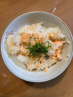 新玉ねぎ炊き込みご飯 鮭バージョン-レシピのメイン写真