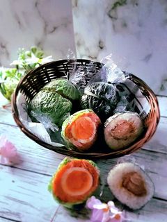 お出かけ弁当に♪簡単可愛い♪ハーフにぎり-レシピのメイン写真