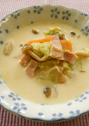 レタスの味噌ミルクスープ-レシピのメイン写真