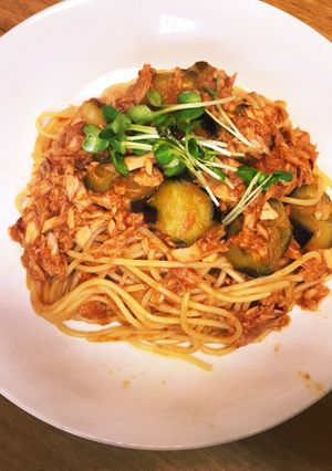 ナスとツナのピリ辛トマトパスタ-レシピのメイン写真