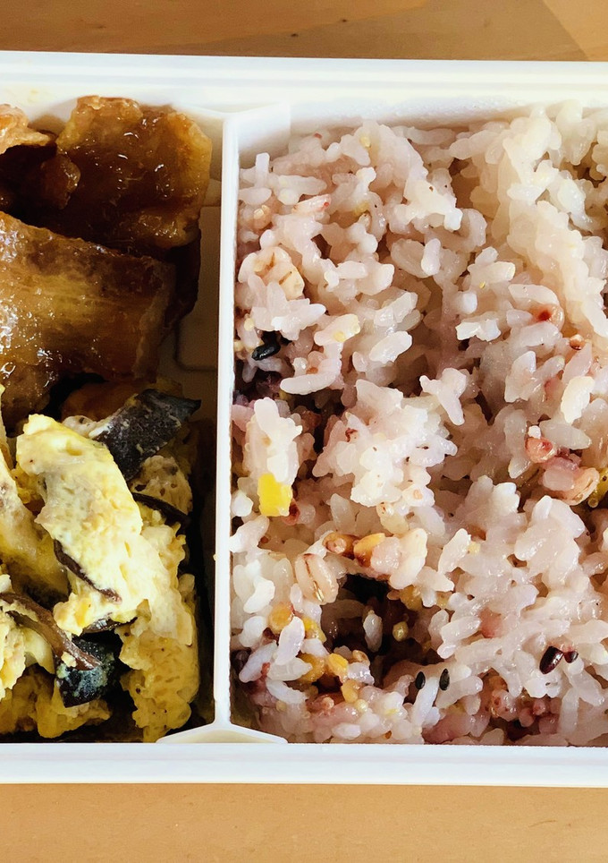 豚肉の生姜焼きと生木耳の卵とじ弁当-レシピのメイン写真