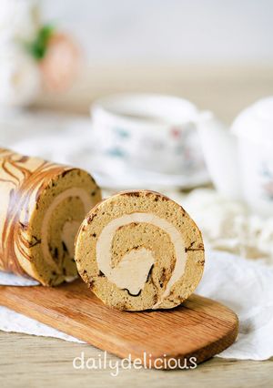 クラシックコーヒーロールケーキ-レシピのメイン写真
