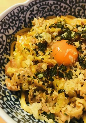 鍋の素活用●豚玉キムチの焼きうどん-レシピのメイン写真