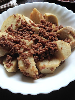 里芋とミンチの甘辛煮(レンジで時短)-レシピのメイン写真