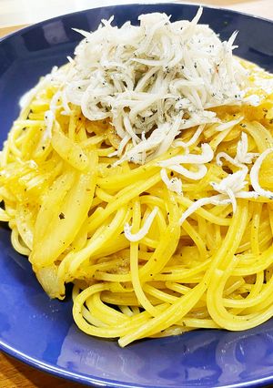 玉葱ソースとしらすのパスタ-レシピのメイン写真